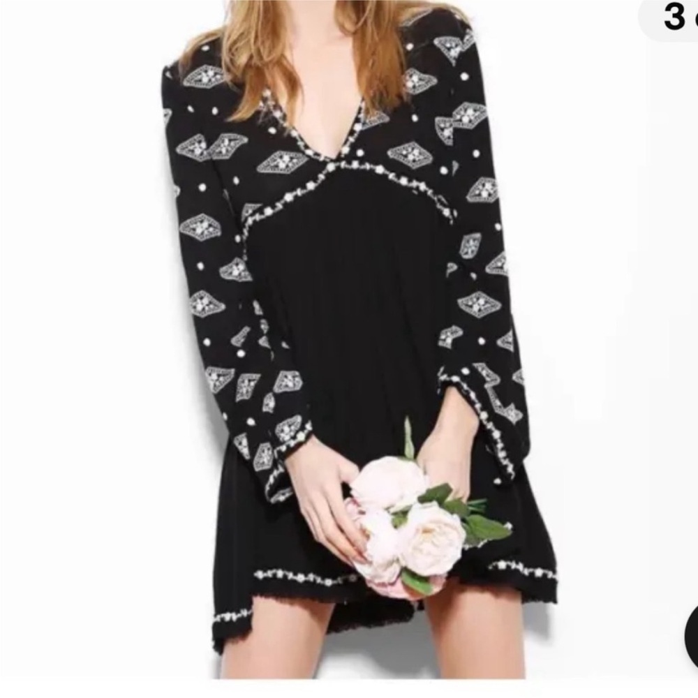 Free People Diamond Embroidery Top Bell Sleeves Medium